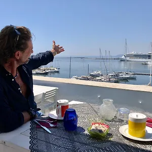 2* Alojamento de Acomodação e Pequeno-almoço Marina Di Castello