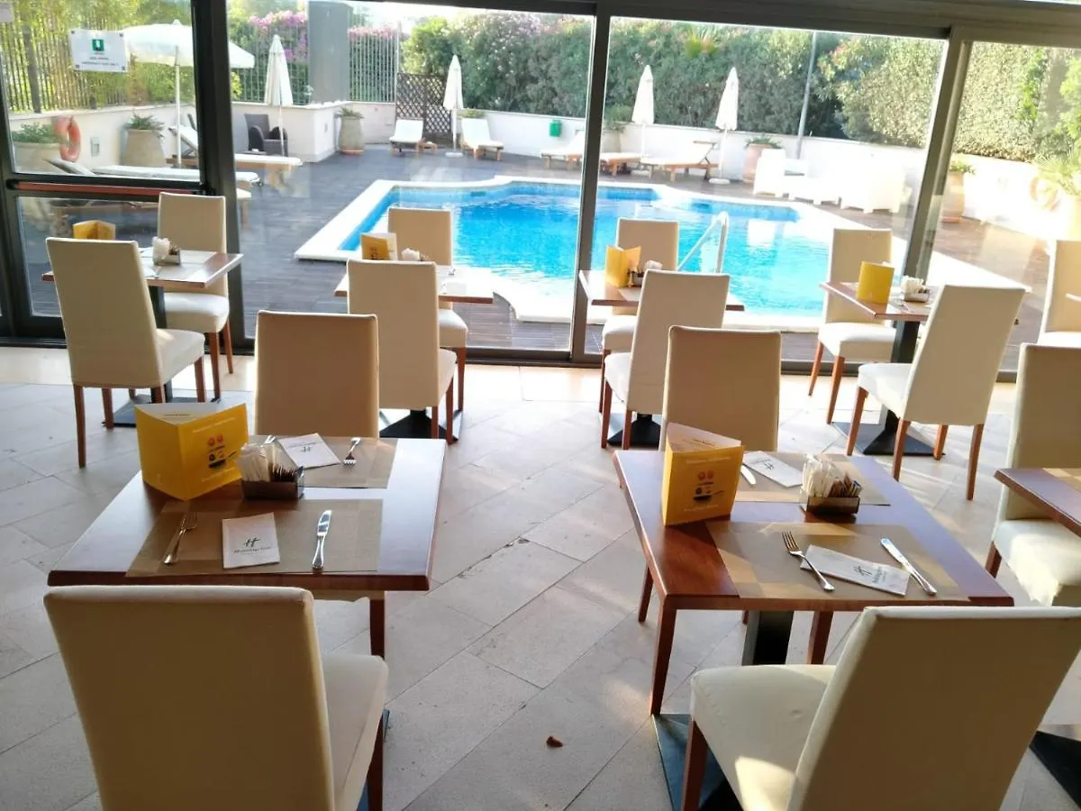 Holiday Inn Cagliari By Ihg 4*,  Italien