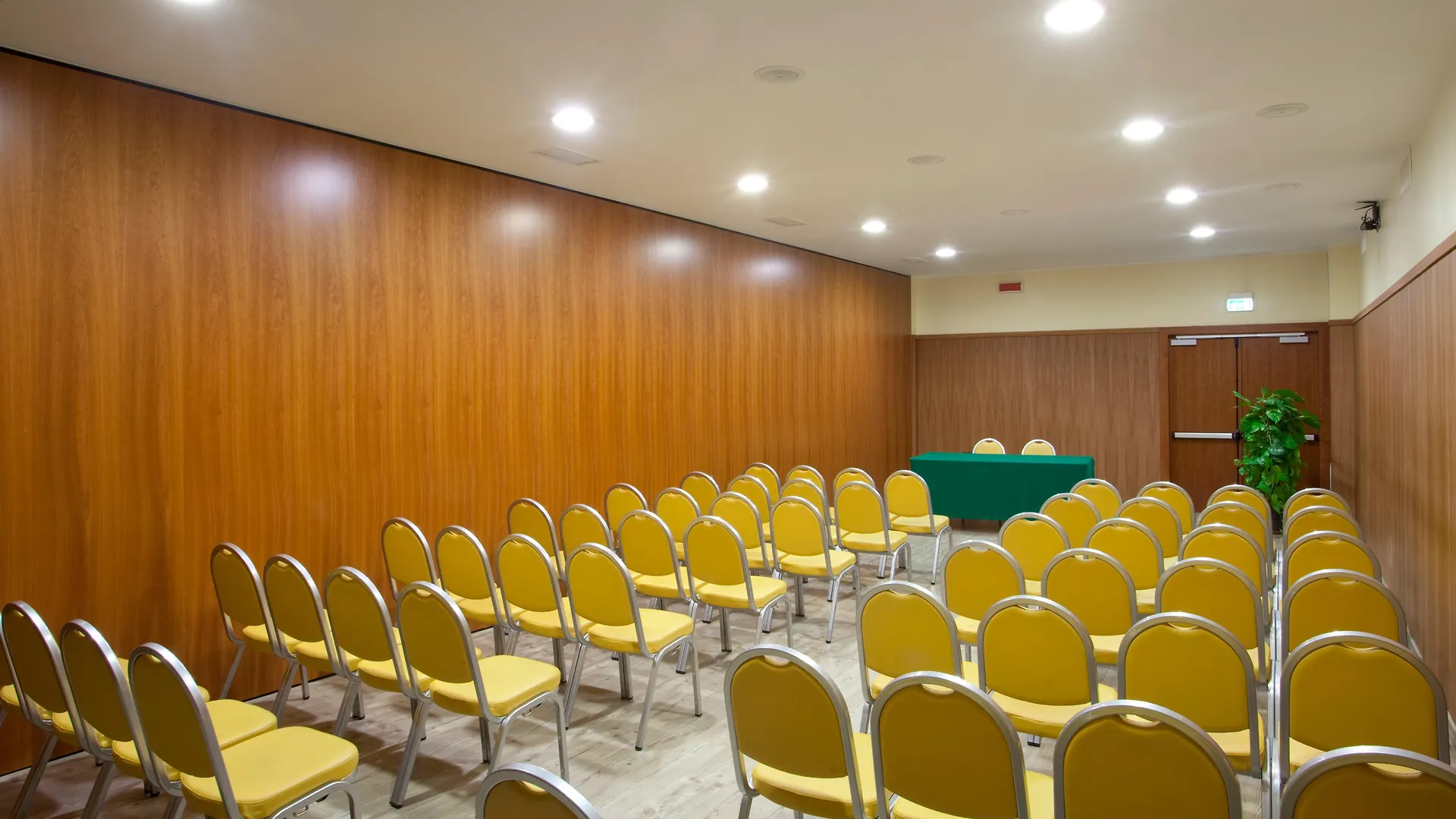 Hotel Holiday Inn Cagliari By Ihg