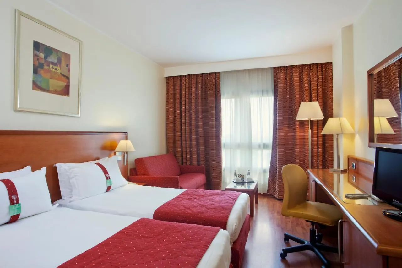 Holiday Inn Cagliari By Ihg 4*,