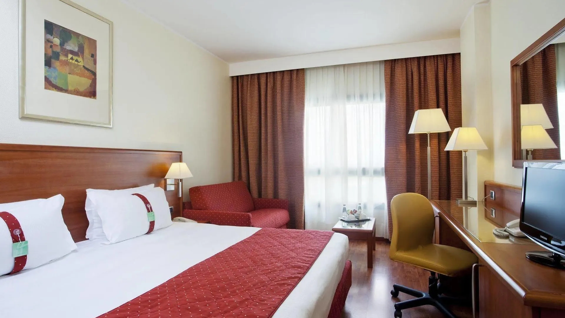 Holiday Inn Cagliari By Ihg 4*,